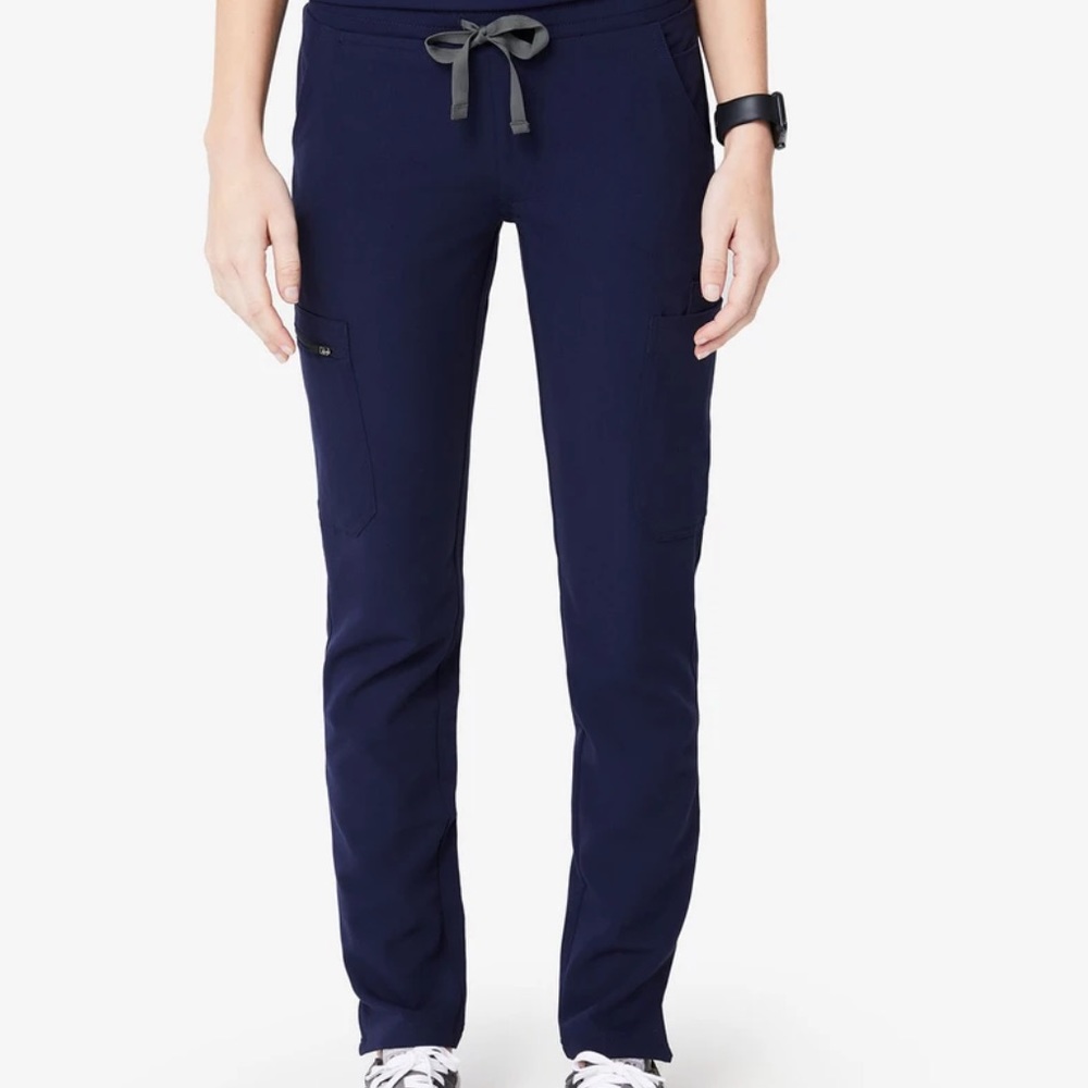 FIGS Yola Skinny Scrub Pant in Navy